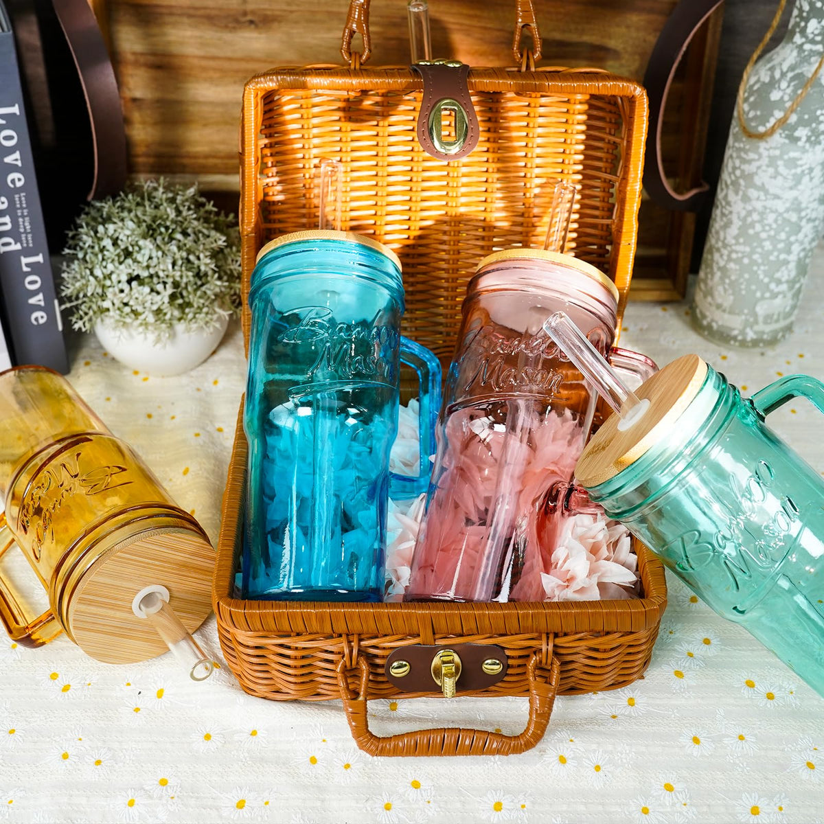 ANOTION straw brush included for easy cleaning of long glass straws.