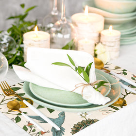 AnyDesign disposable paper placemat offers quick cleanup for everyday meals and events.