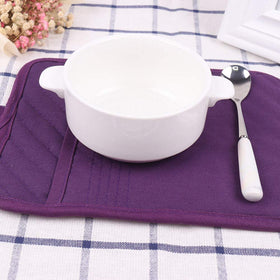 Anyi pot holders feature a hanging loop for easy storage and quick access.