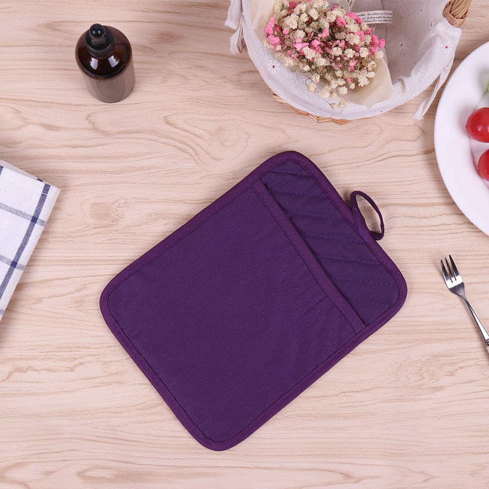 Anyi pot holders are machine-washable for simple cleaning after cooking.