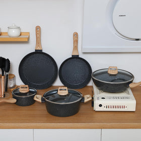 Anymark 11-inch covered fry pan for frying and simmering with even heat