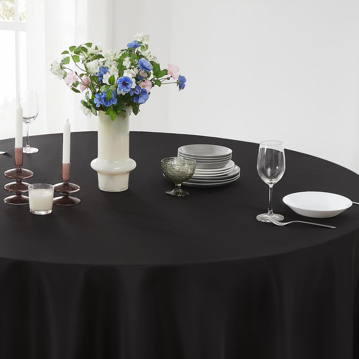 Durable polyester fibers of Aocoz round tablecloth withstand daily use