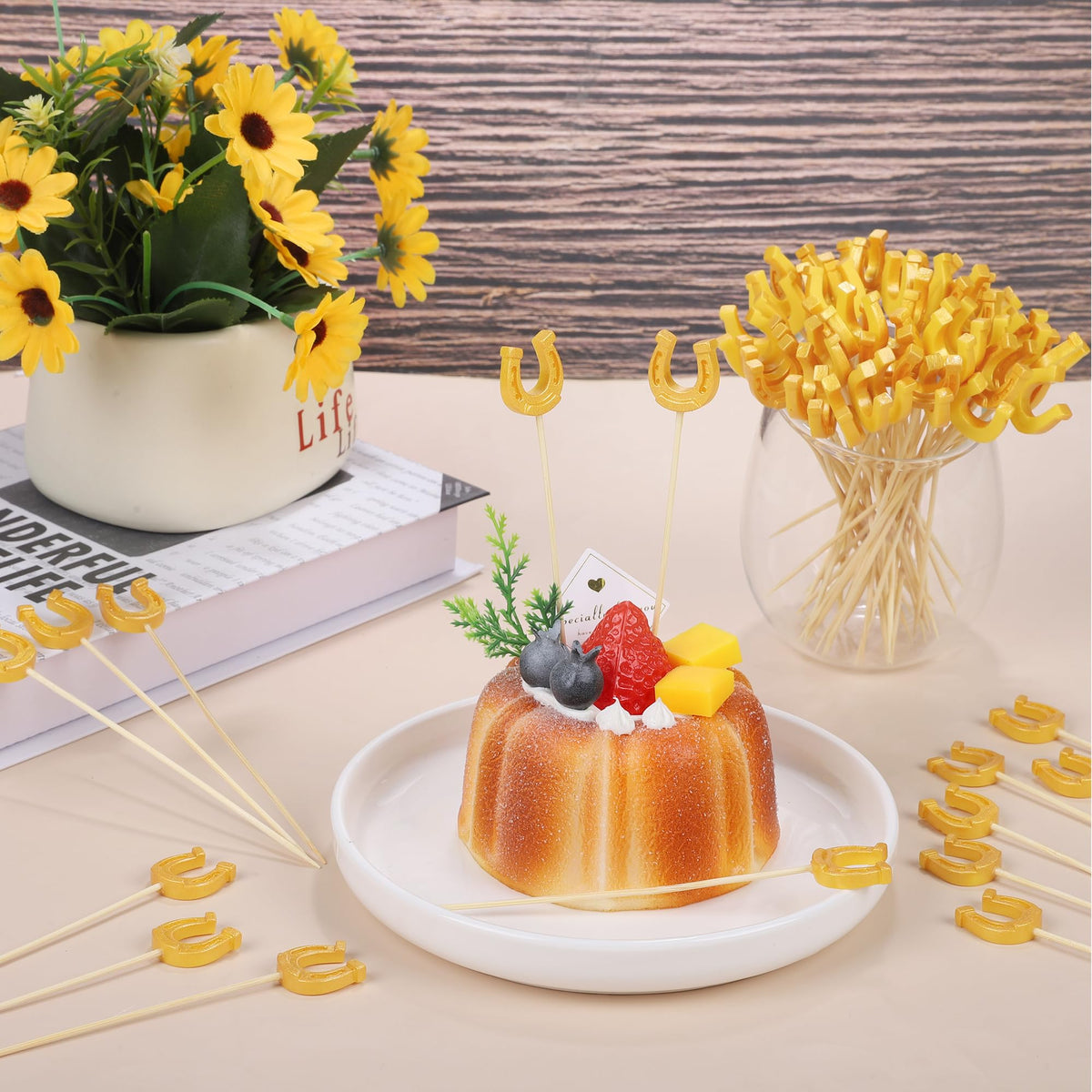 Aodaer disposable picks for Kentucky-themed gatherings with no-mess serving.