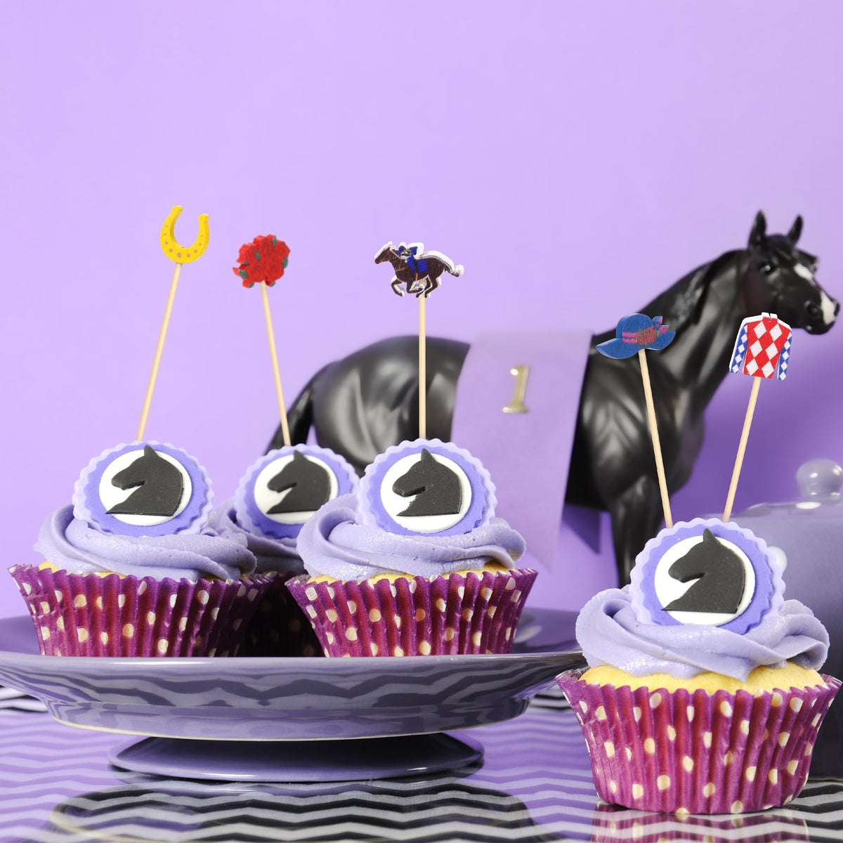 Aodaer trophy design pick highlights celebratory treats