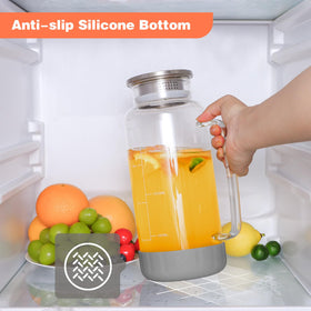 Aofmee silicone-base non-slip design protects surfaces during pouring.