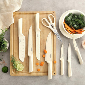 Aomiesen 7-inch Santoku balanced for versatile chopping.