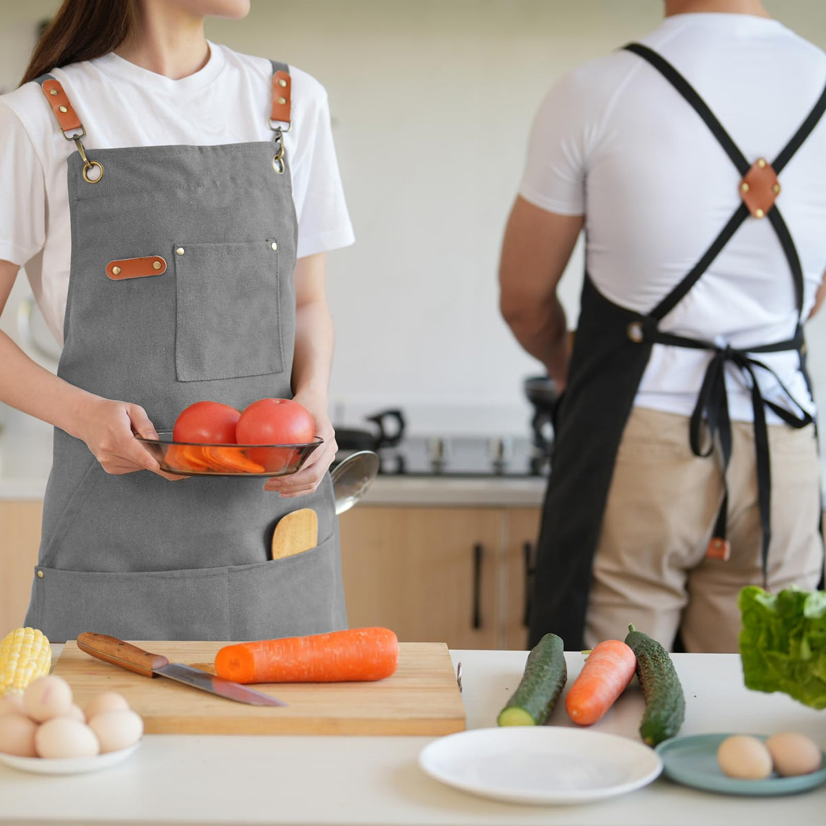 Aoomzoon gray canvas apron offers a professional look for cooking and BBQ.