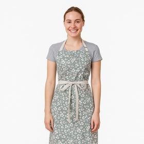 Aoomzoon soft cotton-linen fabric keeps you cool while cooking, painting, or gardening.