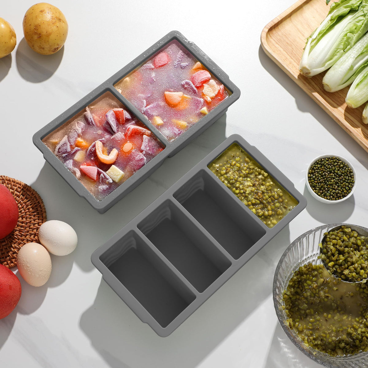 Aopigavi silicone freezer mold with 2-cup 500ml capacity and markings for easy portioning.
