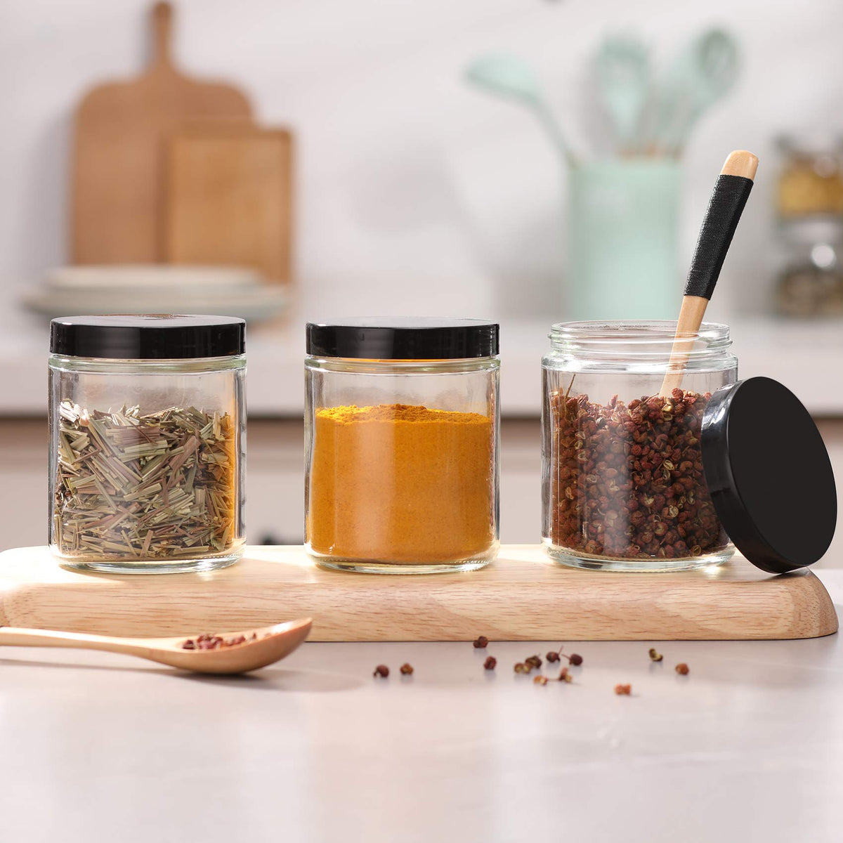 AOZITA airtight foam-sealed lid prevents leaks, ideal for travel with candles or liquids.