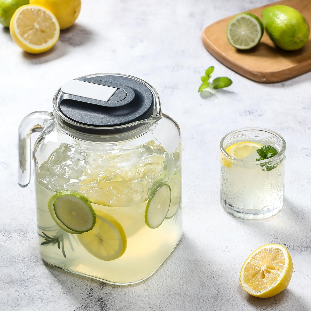 AOZITA easy-grip handle and drip-proof spout for mess-free pouring