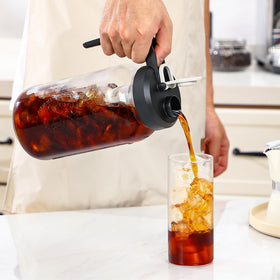 AOZITA versatile pitcher for tea water and juices in daily use
