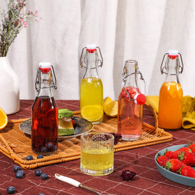 AOZITA safe packaging with bubble wrap and grid partitions to protect bottles during shipping.