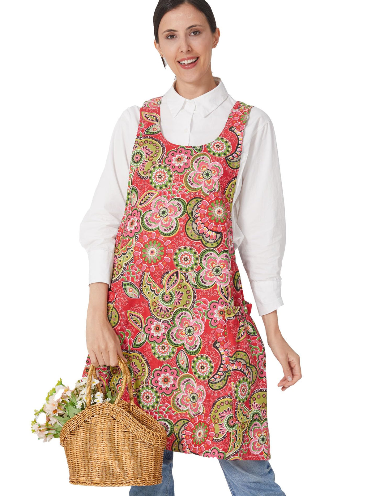 APRONNER Cozy Cross Back Apron front view with pockets for utensils and towels.