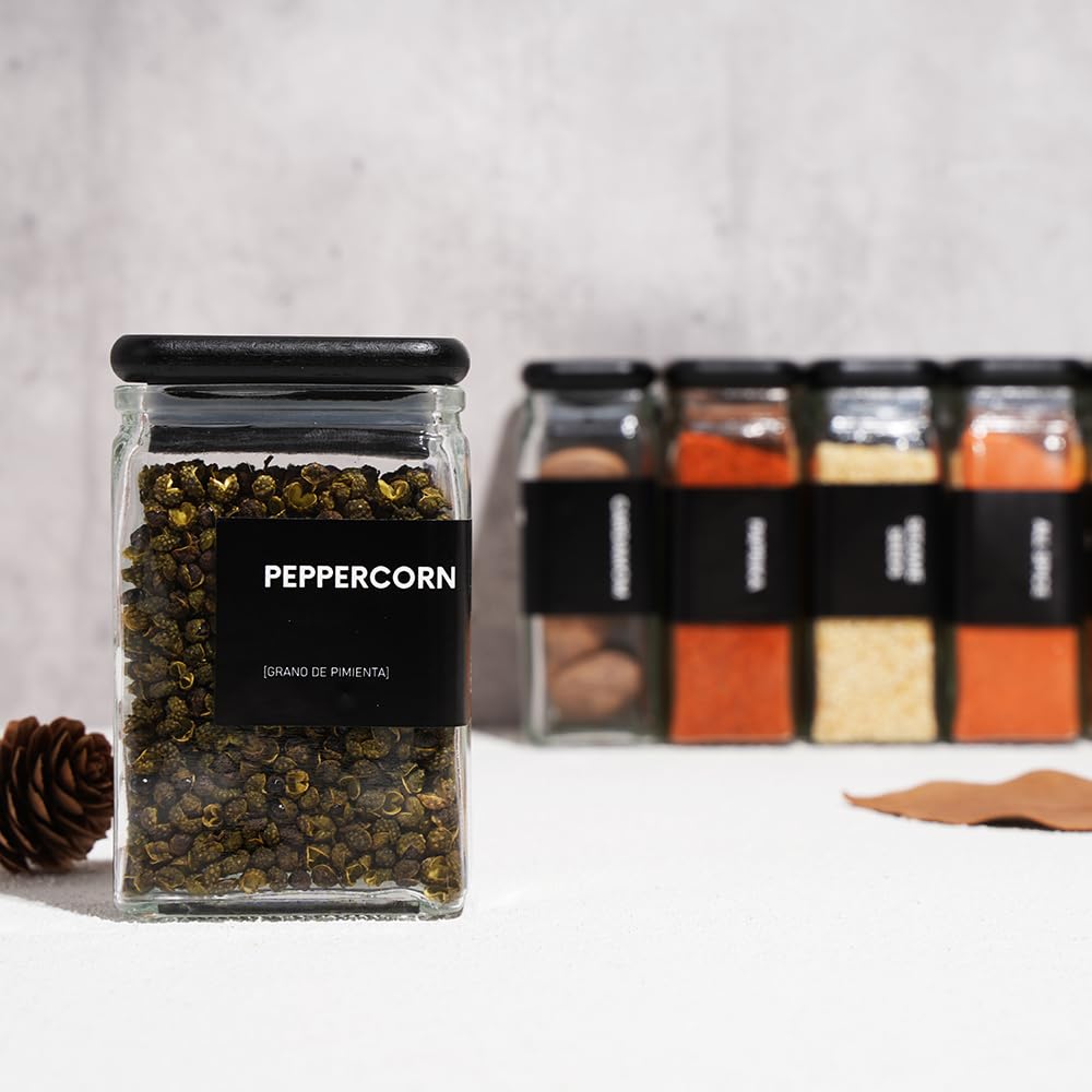 APT 1101 cookies and snacks displayed clearly for quick grabbing.