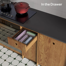 Aquiver integrated organizer with anti-skid pads prevents drawer movement during use.