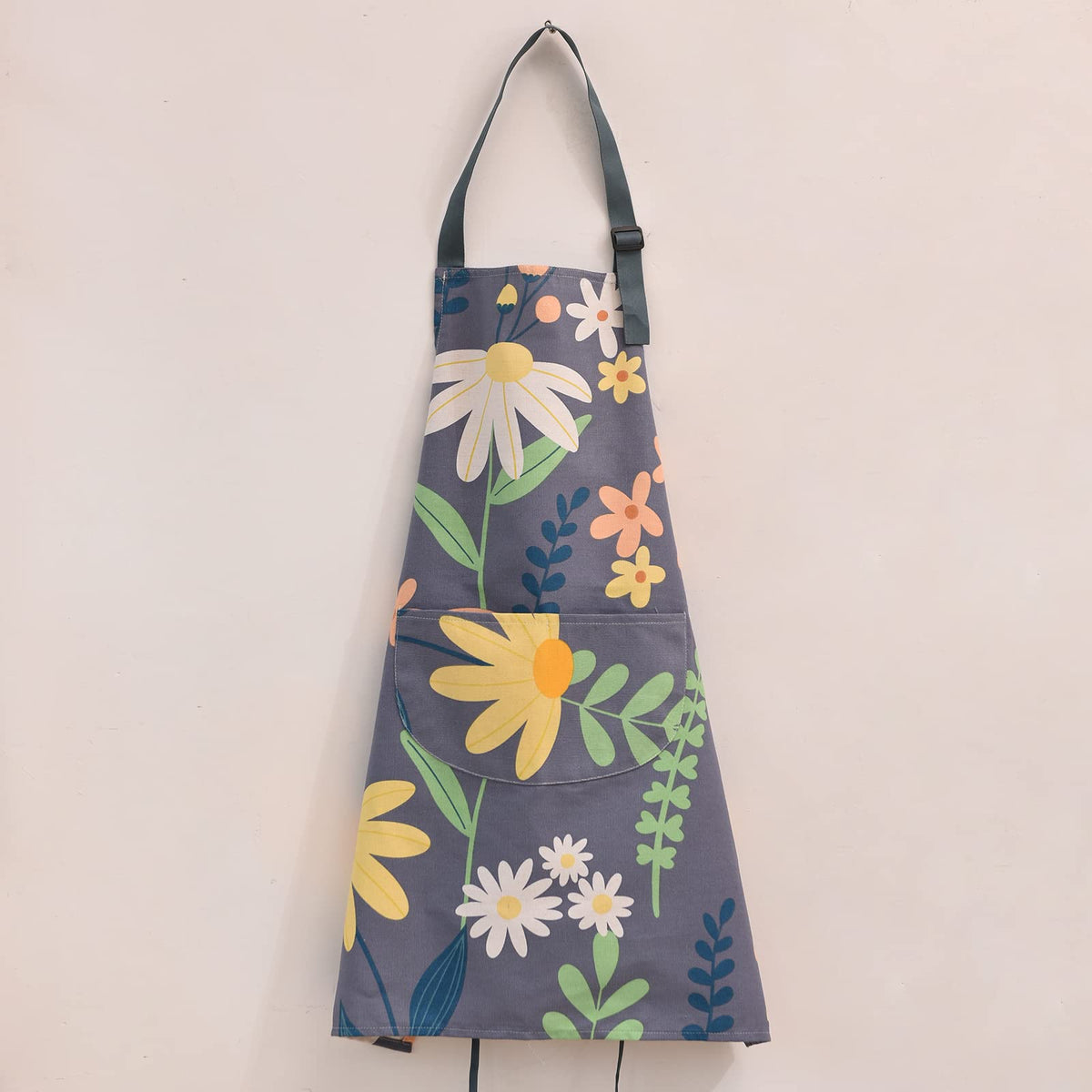 ARBINSON waist belt at 30 inches enables versatile wear across styles.