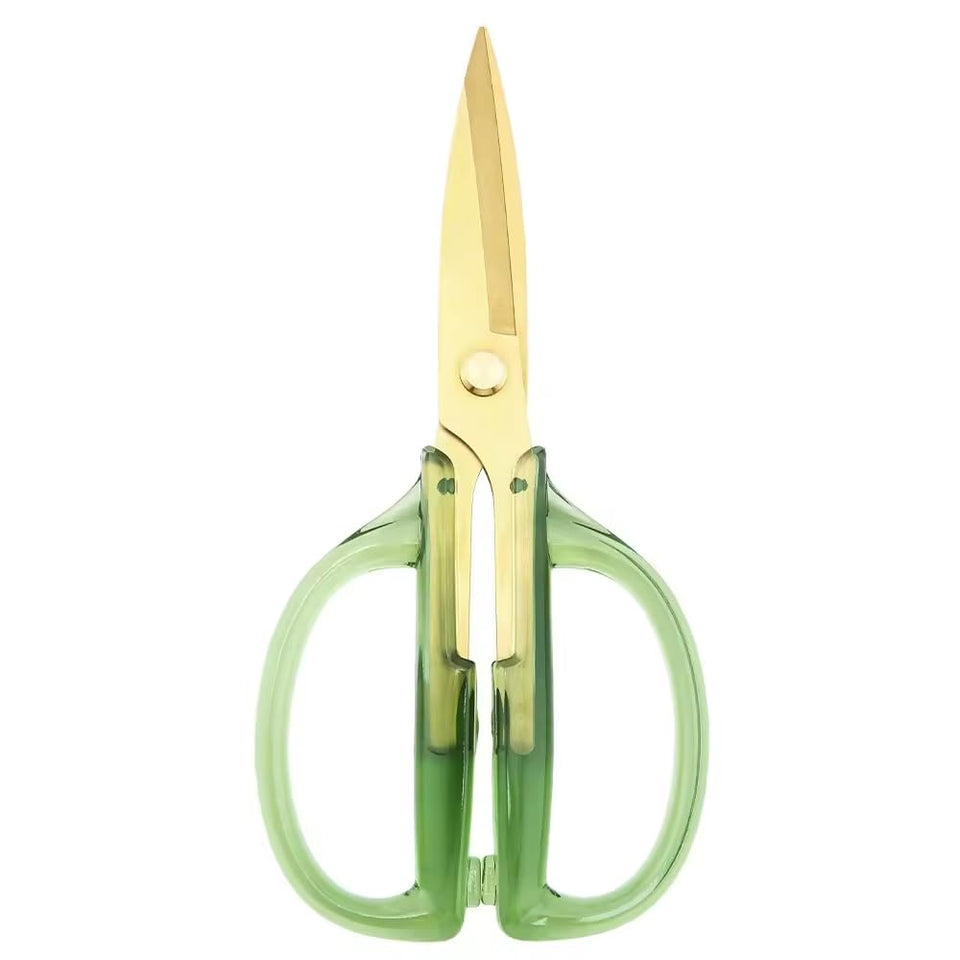 ARCHIKING Kitchen Scissors blade close-up for precise cutting of meat and vegetables.