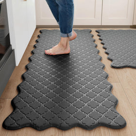Arenarug scalloped edge kitchen mat, 17-30 size, cushioned support for long cooking sessions.