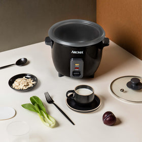 AROMA ARC-363NGB kitchen scene illustrating versatile home cooking