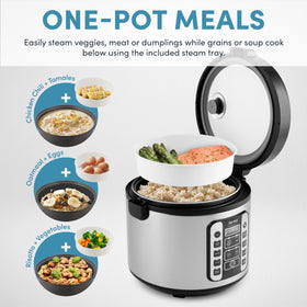 AROMA Professional 5-Quart lid with steam rising during cooking