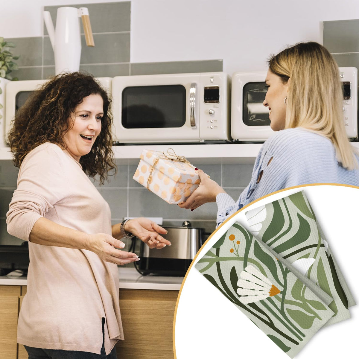 ArtisaEura eco-friendly set of 2 dish towels for reusable drying.