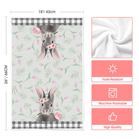 Artoid Mode 18x26 set of towels, durable and machine washable for busy kitchens.