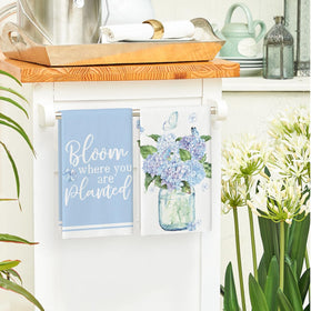 Artoid Mode Blue Hydrangea Motto towel, soft texture protects delicate cookware during drying.