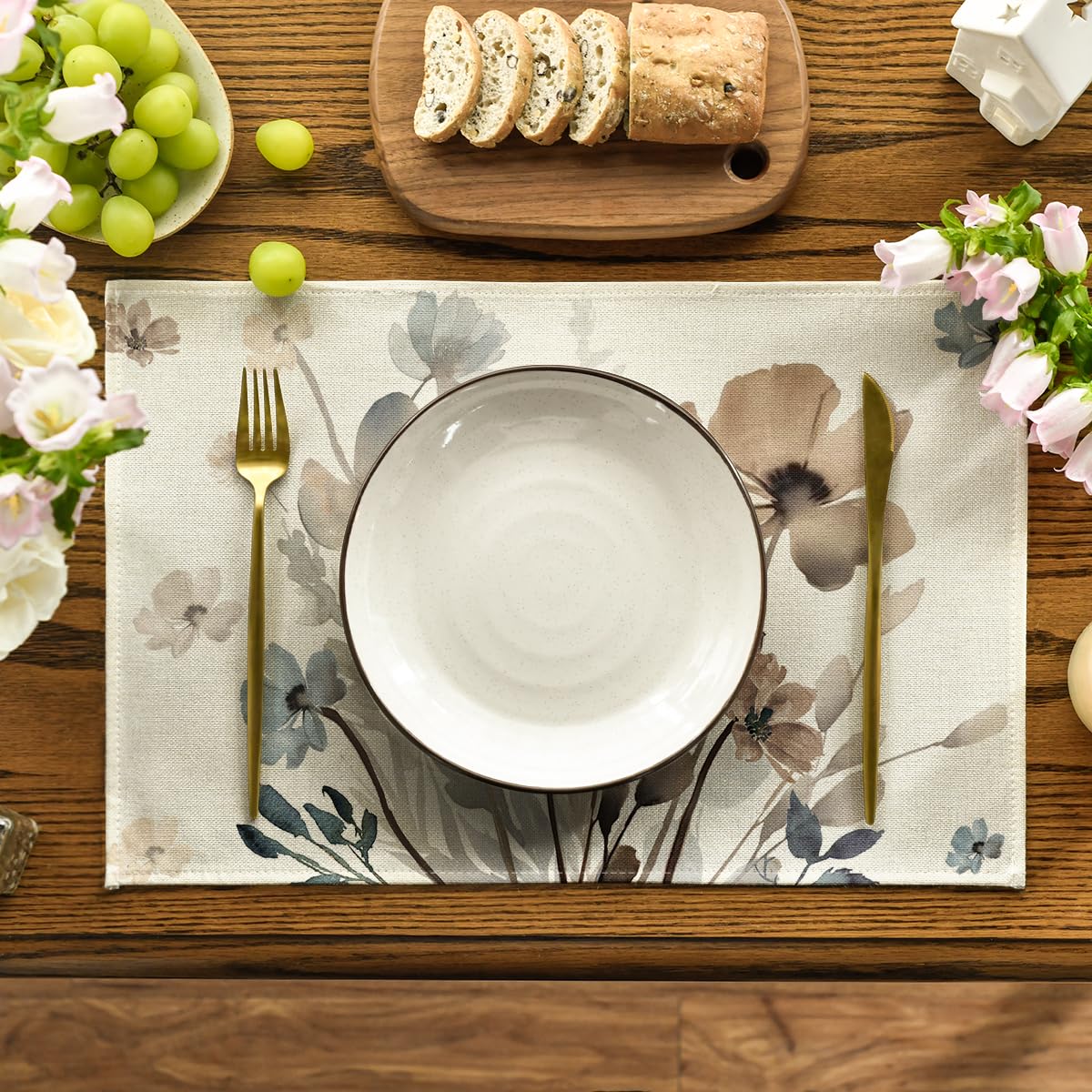 Artoid Mode placemat with brown poppy leaves ideal for outdoor entertaining and easy cleanup.