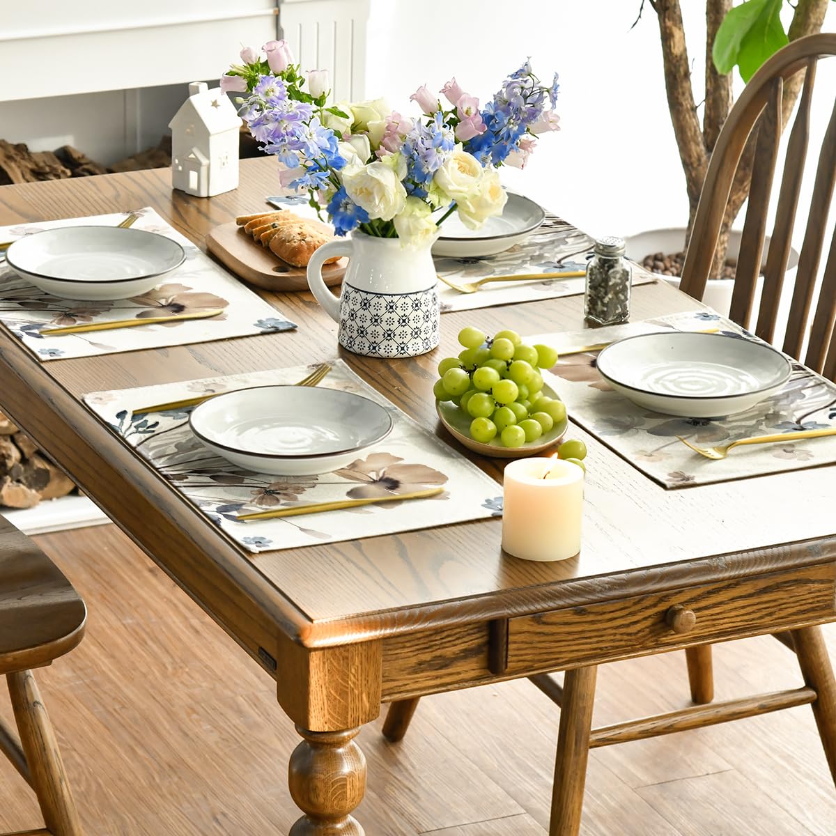 Artoid Mode brown poppy leaves placemat complements seasonal decor and holidays.