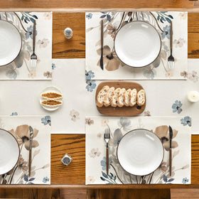 Artoid Mode placemat with reinforced edges resists fraying.