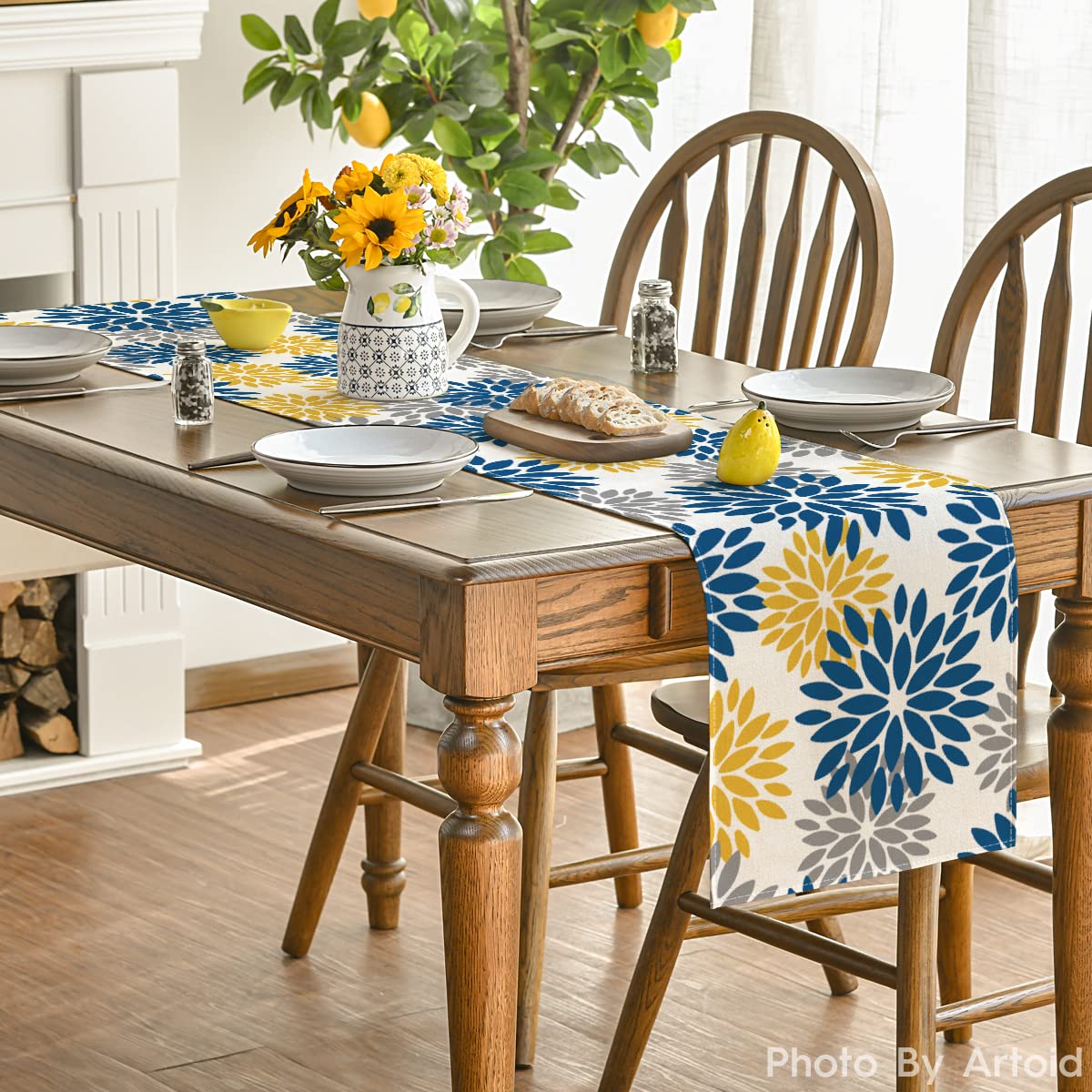 Artoid Mode colorful decor idea for parties using blue dahlia pinnata runner.