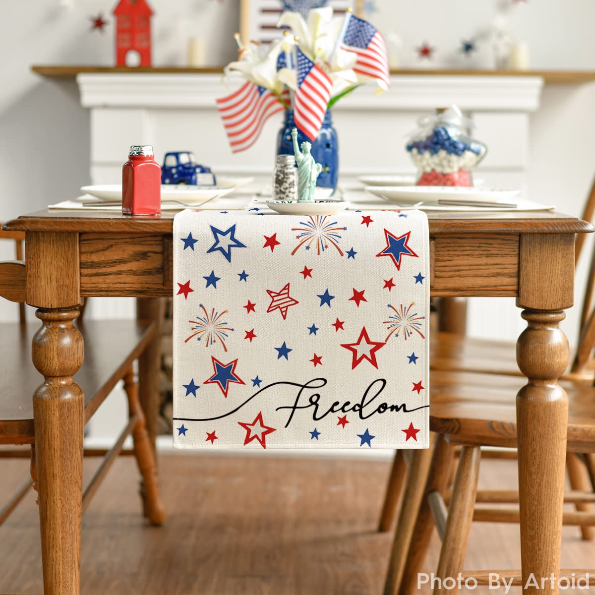 Artoid Mode bright color design adds festive flair to everyday meals and parties.
