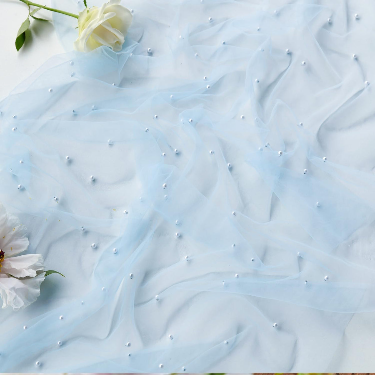 Artoid Mode pearl blue gauze table runner festive holiday table setting