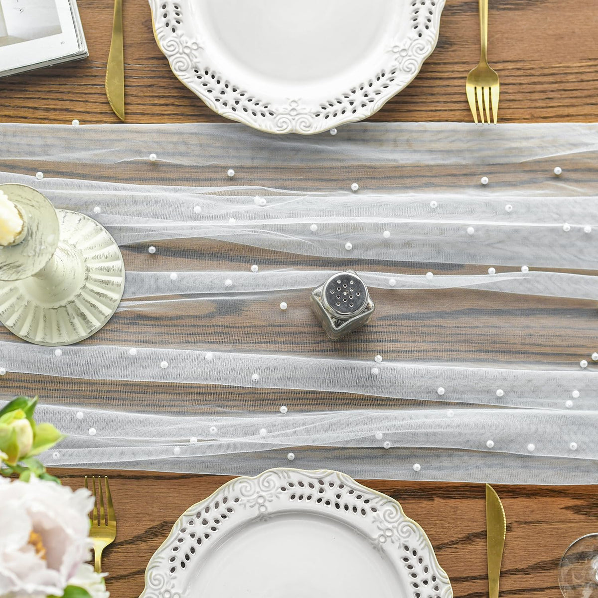 Artoid Mode pearl gauze table runner dining setup shows vibrant colors