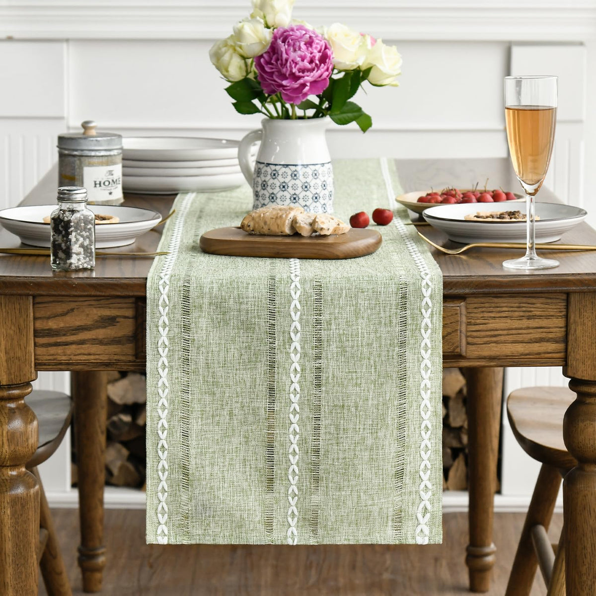 Artoid Mode Sage Green hollow-out design highlight on table runner