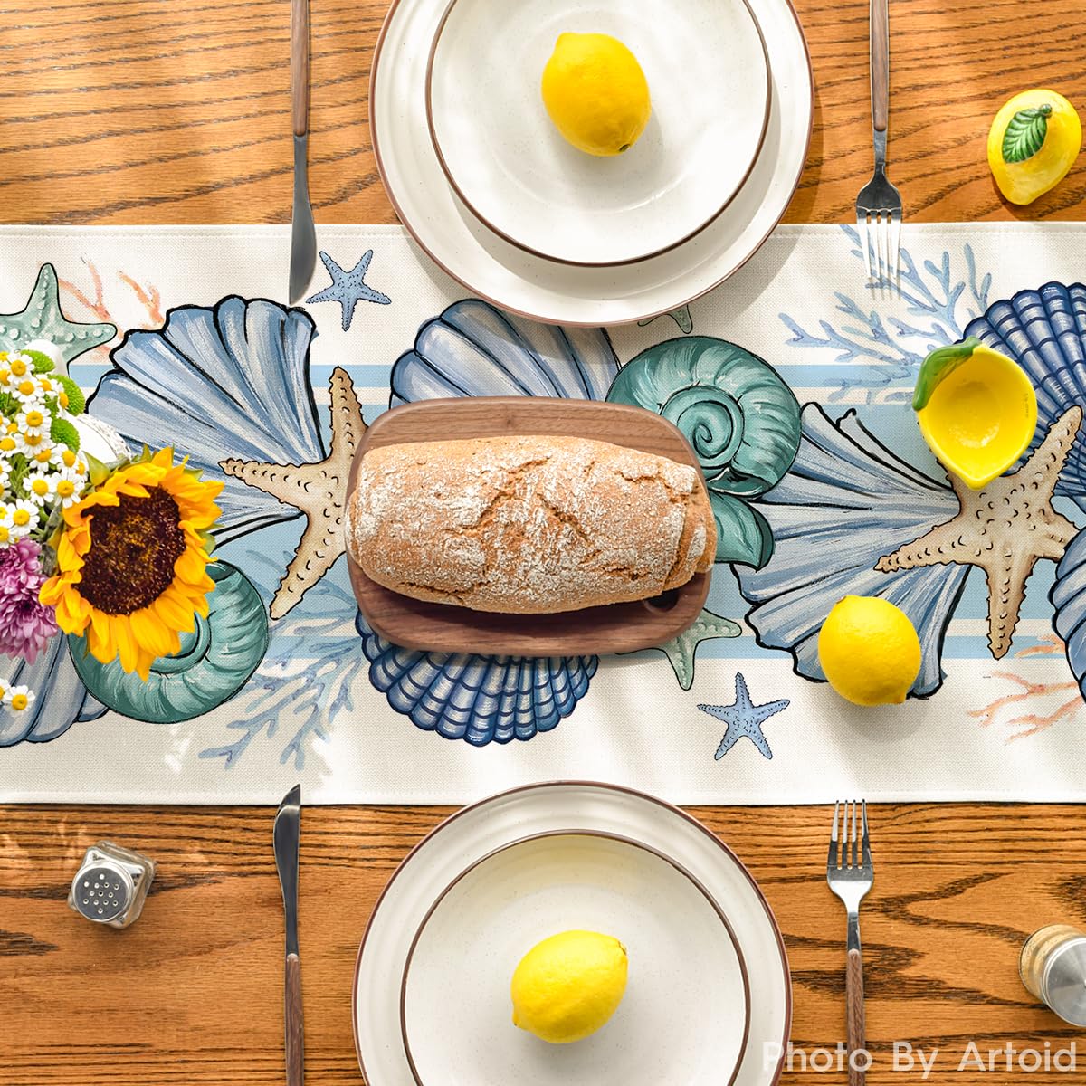 Artoid Mode table runner folded edge, quick seasonal decor idea.