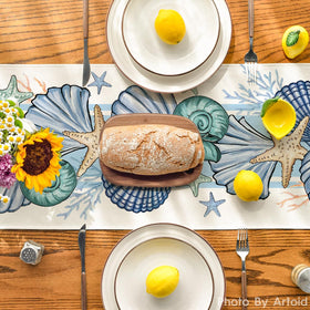 Artoid Mode table runner folded edge, quick seasonal decor idea.