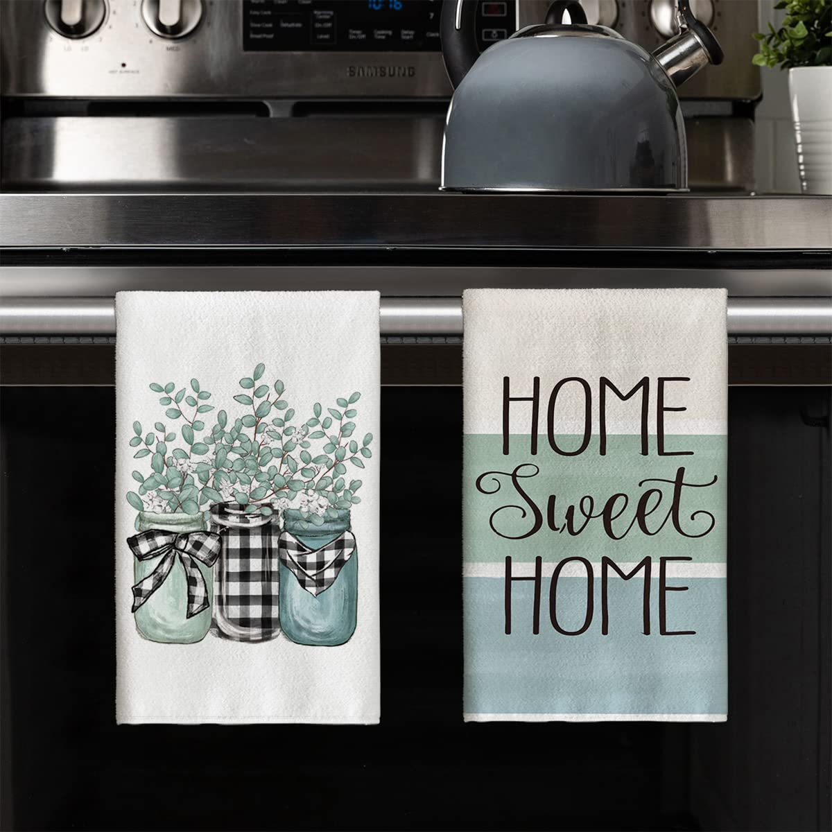 Artoid Mode seasonal decor towels—bright design to refresh your kitchen mood.