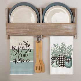 Artoid Mode soft absorbent fabric towels feel gentle on cookware and dishes.