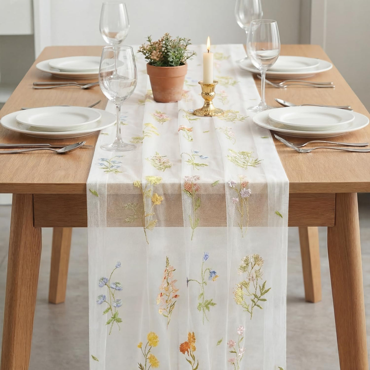Artoid Mode tulle spring decor table runner elevates seasonal dinners and celebrations