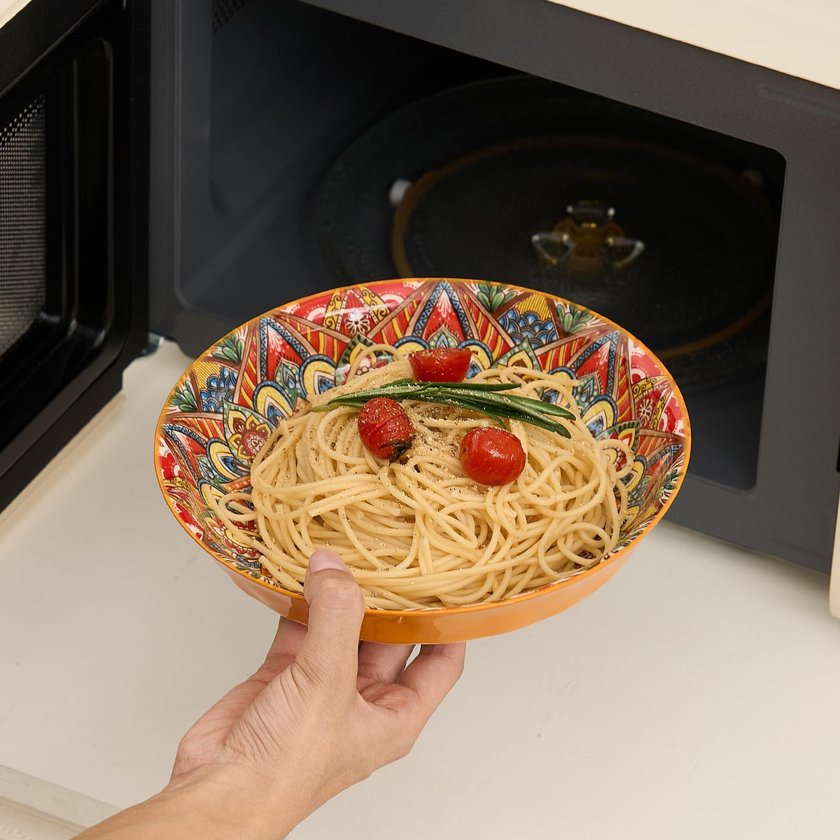 ASBEFORE six-piece ceramic bowl set offers versatile meal presentation