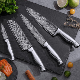 Astercook block with built-in sharpener demonstrates convenient edge maintenance.