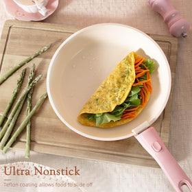 Astercook detachable handle design saves space and simplifies washing after cooking.