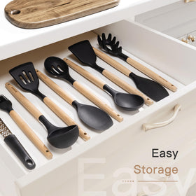 Astercook gift-ready kitchen set makes a thoughtful present for home cooks.