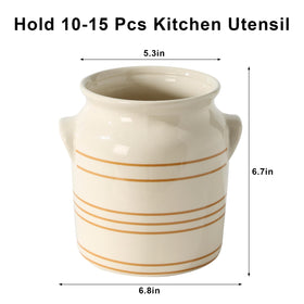 ATLZBLTCI spatula and ladle storage in a ceramic crock, ideal near the stove