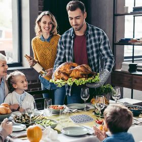 AUAUY 6-piece set delivers value for everyday cooking tasks.