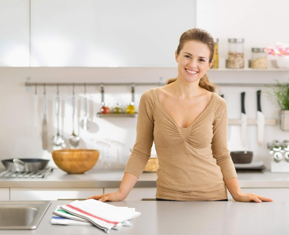 Aunti Em's Kitchen dish towels 13-pack offers versatile use at home and gifting.