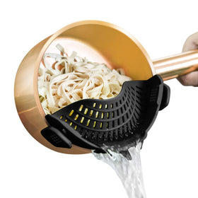 AUOON clip-on strainer quick drain for fast pasta and vegetables.