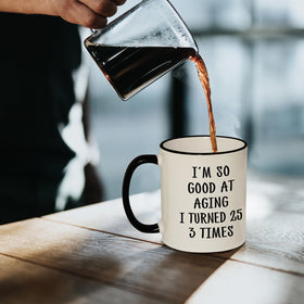 Aurahouse dishwasher-safe label for simple cleaning after daily coffee